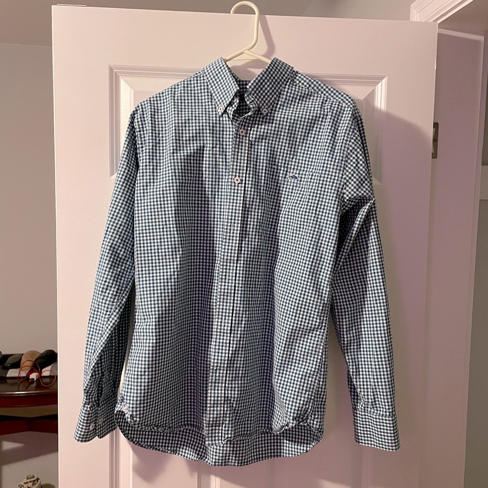 Medium Fish Hippie button down. White/turquoise